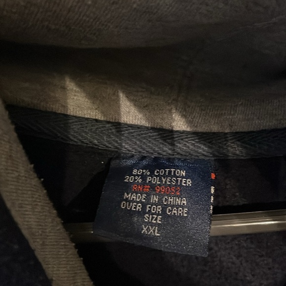 2XL Men’s Wrigley Field Hoodie - Picture 2 of 3